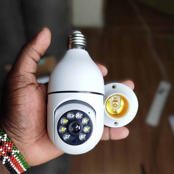 Wifi PTZ CCTV Bulb Camera YIOT App