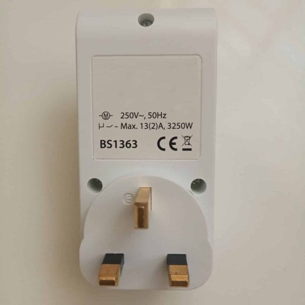Digital Timer Socket with 20 ON/OFF per day, 140 ON /OFF per week